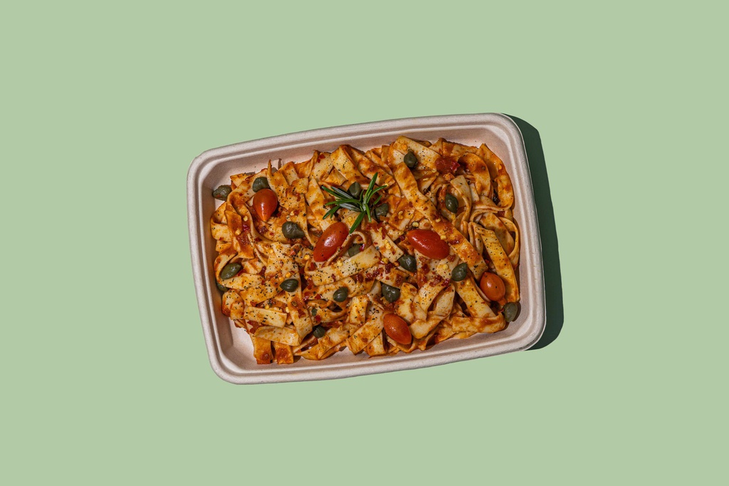 Fettuccine Napoletana / فيتوتشيني نابوليتانا