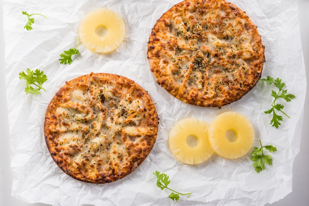 Margarita Pizza Cheese-less / بيتزا المارغريتا بدون جبن ( Vegan )