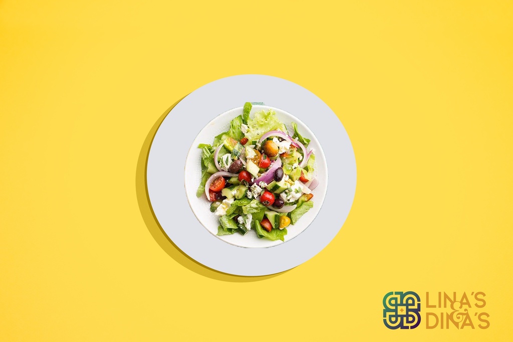 (Chicken) Garden Salad w Sweet Chilli Sauce  / سلطة الدجاج مع صلصة الفلفل الحلو