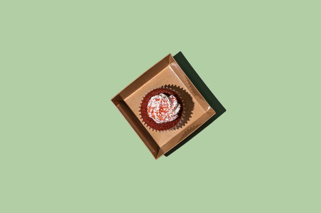 Red Velvet Cup-Cake  / الكعكة الحمراء تشبه المخمل ( Keto )