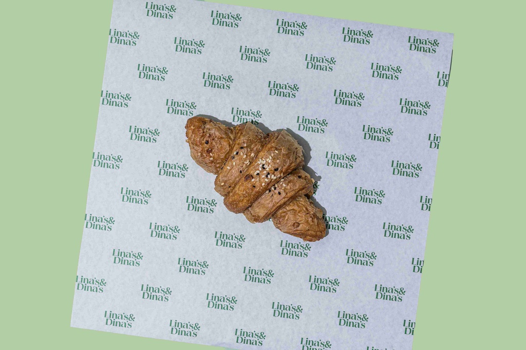 Croissant three Cheese / كرواسون ثلاث أجبان