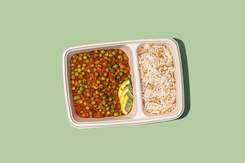 Green Peas W Tomato Sauce &amp; Rice / بازلاء خضراء مع صلصة الطماطم والأرز