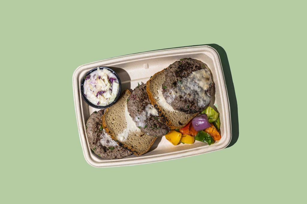 WOW - Beef Kofta Burger Biwaz Cole Slaw/برجر كفتة لحم بيواز كول سلو (Keto)
