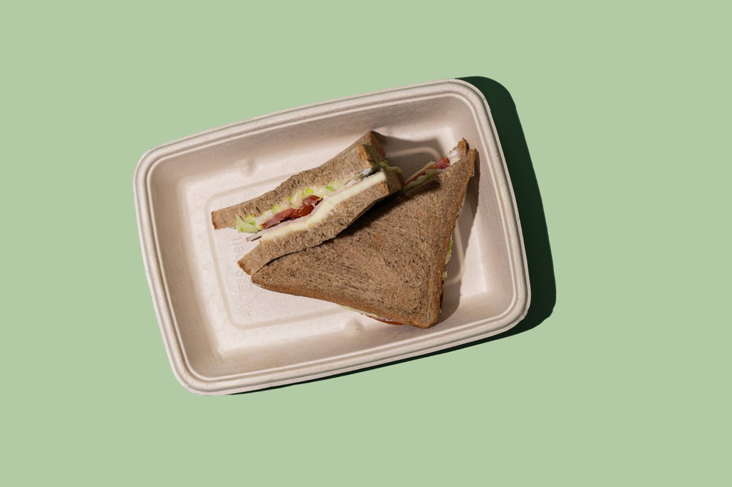Club Toast Turkey &amp; Chedder Cheese (LF) / كلوب توست ديك رومي مع جبنة الشيدر