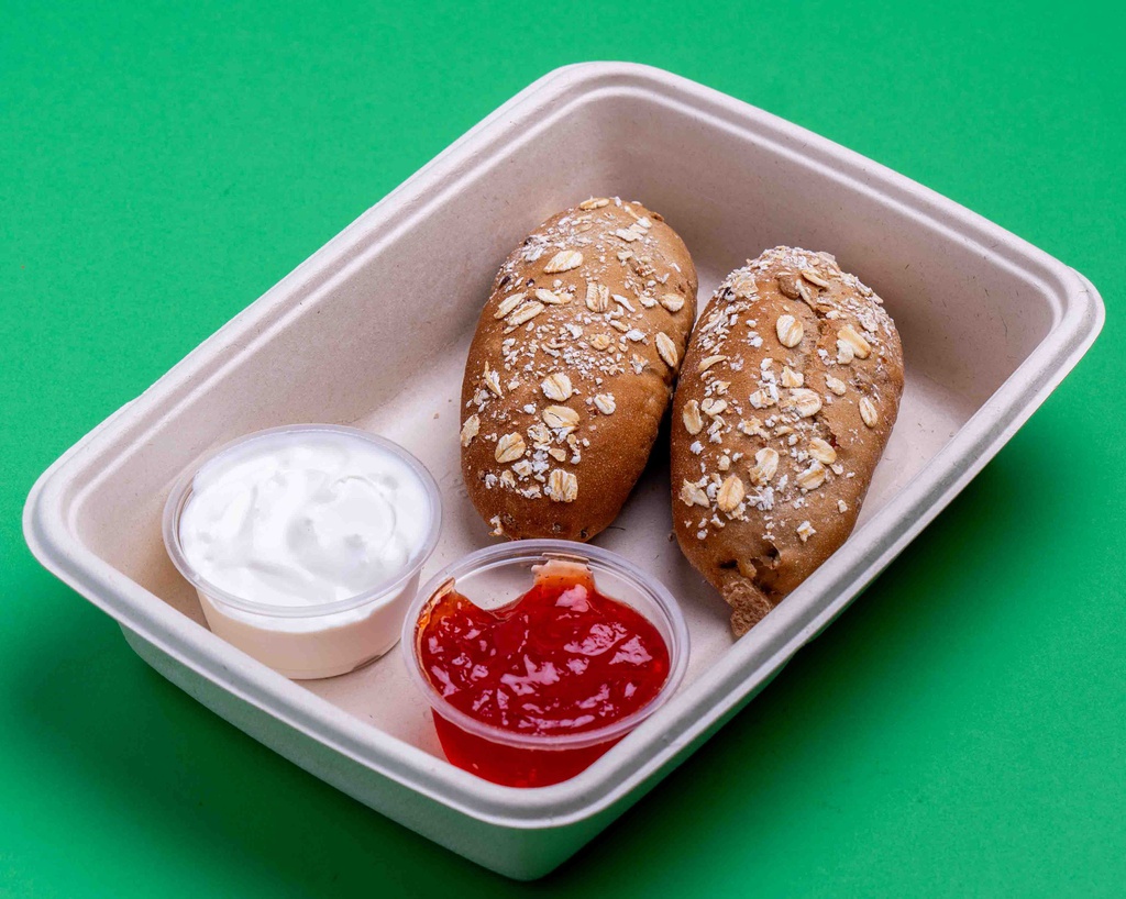 Cream Cheese W Jam SW (GF + LF) / جبنة كريمية مع المربى