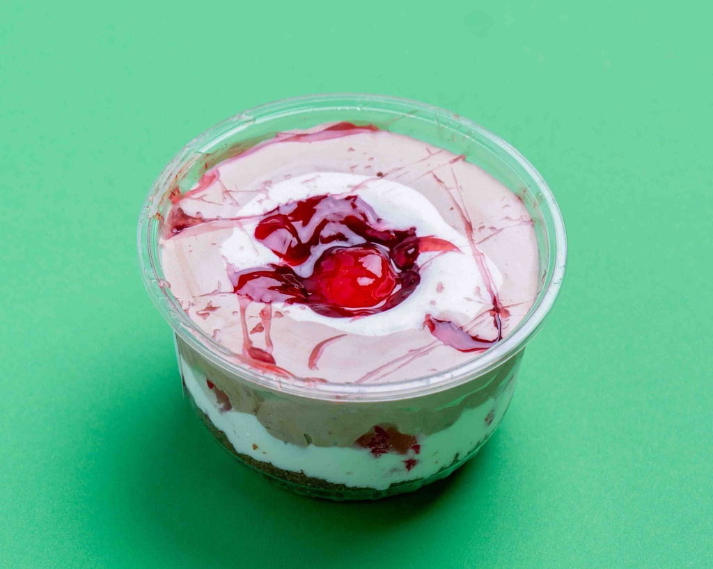 Cherry &amp; Dark Chocolate Mousse (DF) / موس الكرز والشوكولاتة الداكنة