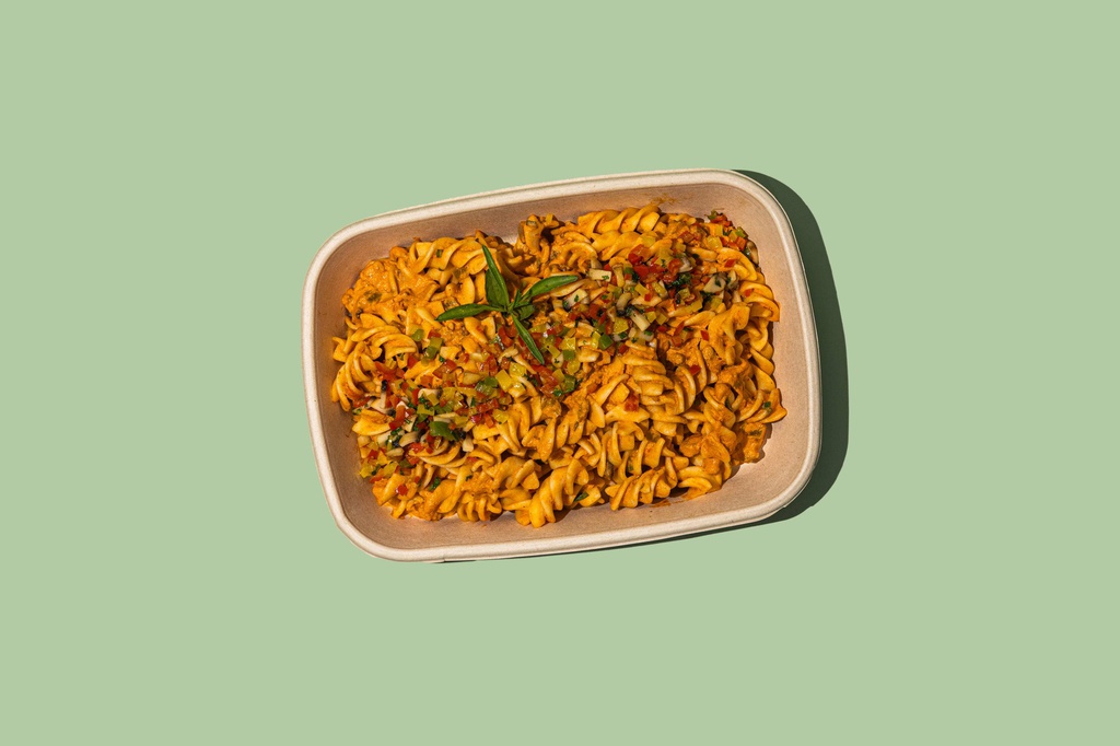 Fussili Pasta W Pink Sauce (DF) / باستا فوسيلي مع صلصة وردية