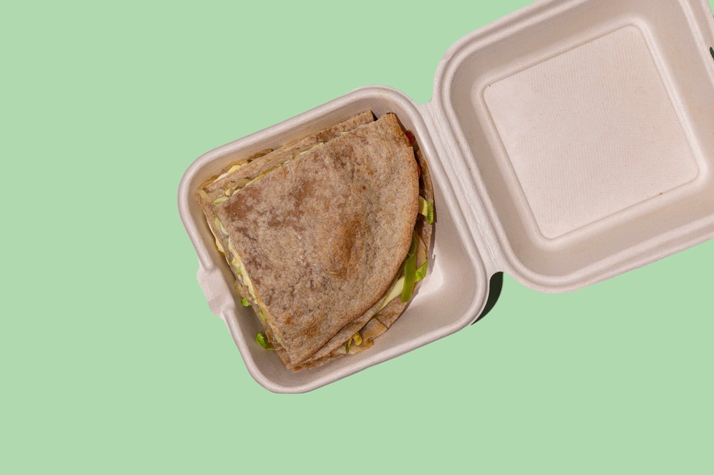 Egg Quesadilla Sandwich (DF) /كاساديلا بيض ساندويش