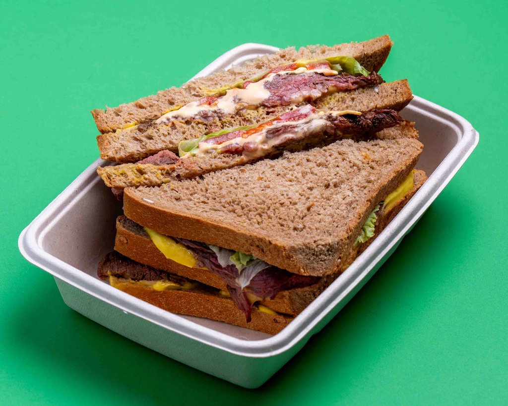 Roast Beef w Honey Mustard Sandwich (6pack)/ ساندويتش لحم بقري مشوي مع خردل بالعسل