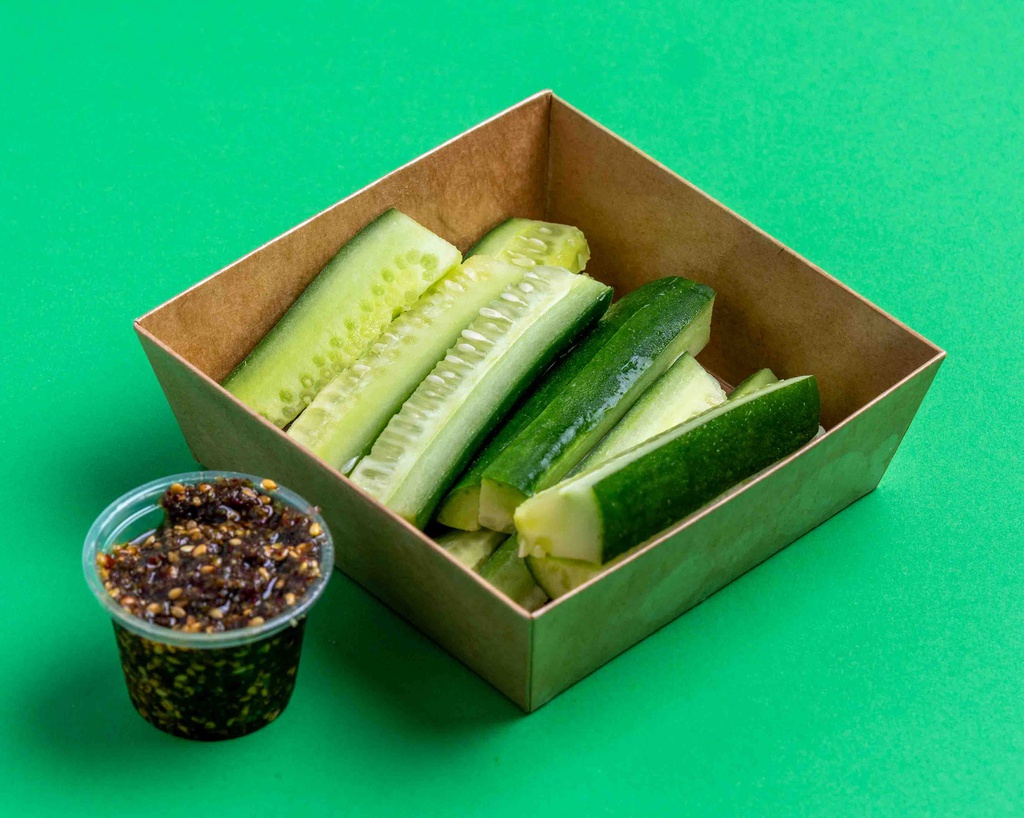 Cucumber Sticks W Zaatar (6pack)/ أصابع الخيار مع الزعتر0