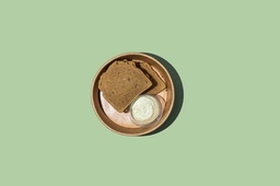 [KETB72-0.5] Rusk Labneh and Zaatar  / شابورة  لبنة وزعتر (Keto)