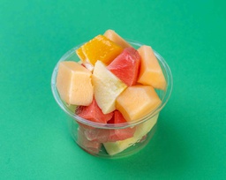 Fruit Skewers no sauce (DF) / فواكه مشكلة ( Vegan )