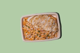 Pasta W Pink Sauce &amp; Chicken (DF) / باستا مع صلصة وردية و دجاج