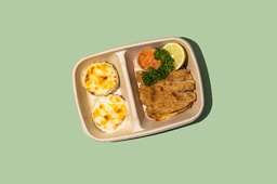 Chicken Escalope w Creamy Potato (DF) / اسكالوب الدجاج مع البطاطا الكريمية