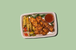 أسياخ الدجاج المشوي مع صلصة الطماطم