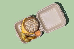 خبز الشوفان وبرجر الدجاج مع سريراتشا