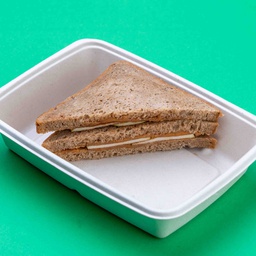 [NRM25009-1] Apple, Almond Butter &amp; Cinnamon Sandwich /ساندويش التفاح وزبدة اللوز والدارسين